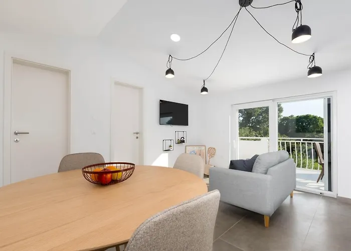 Eros Apartment